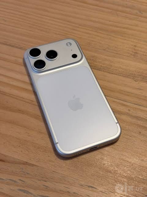 Iphone 17 pro max 512gb silver