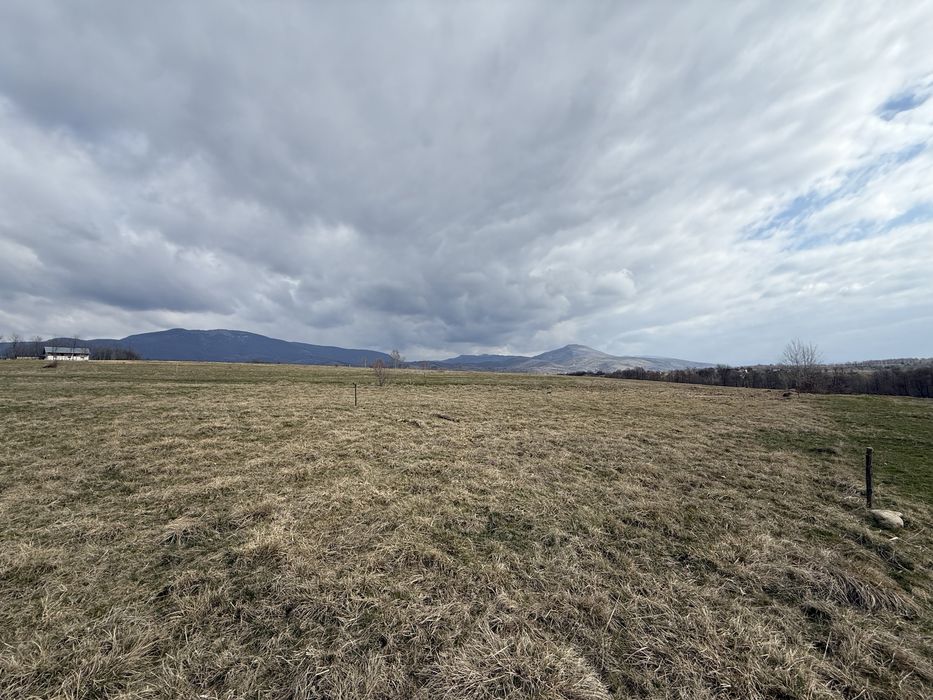 Teren intravilan comuna Runcu