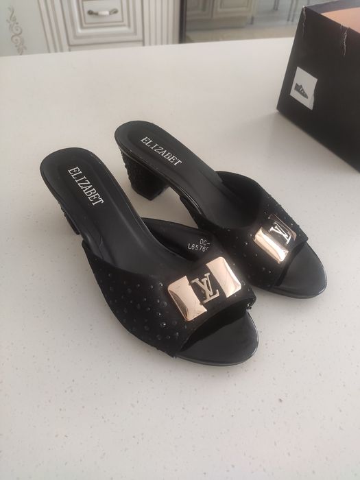 Туфли 38 размер новые