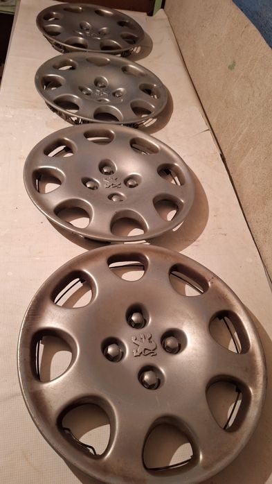 Стоманени джанти-15 цола със зимни гуми 15  Continental + болтове .80