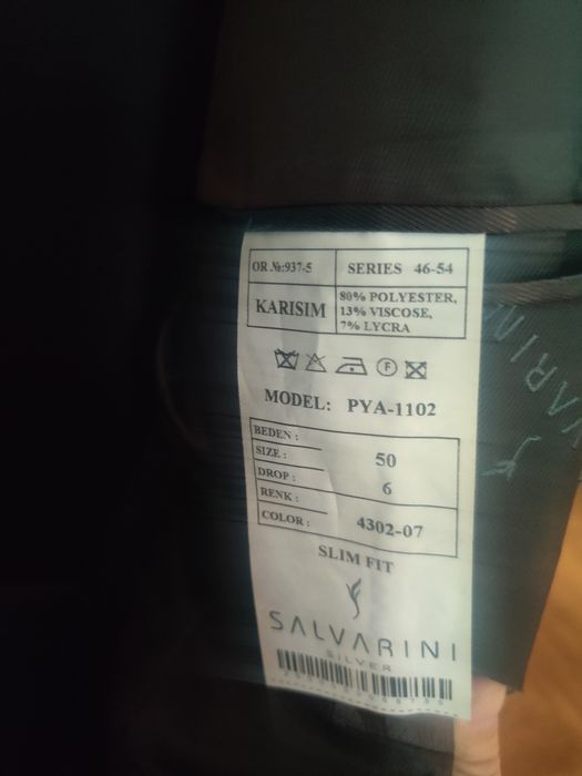 Kastyum pidjak sotiladi