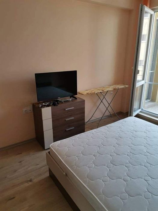 Дава се под наем Двустаен апартамент в Поморие - 65 кв.м за 357 € - Снимка #2