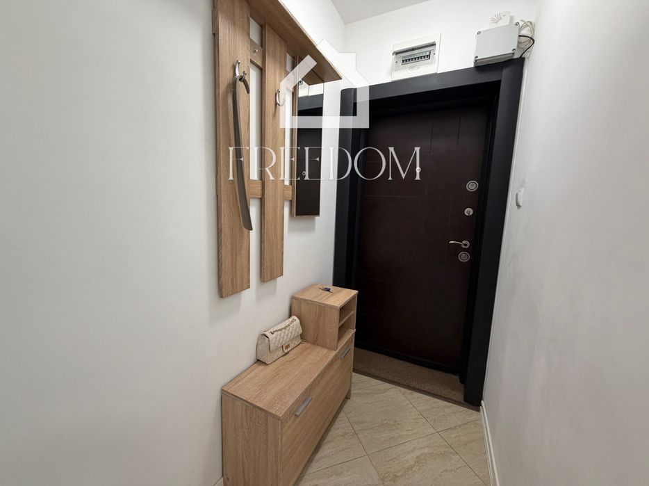 Тристаен апартамент в кв. Колхозен пазар, ул.Христо Ботев, 230 000 евр