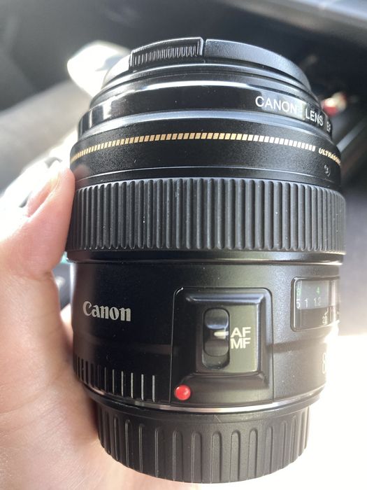 Обьяктив canon 85 мм