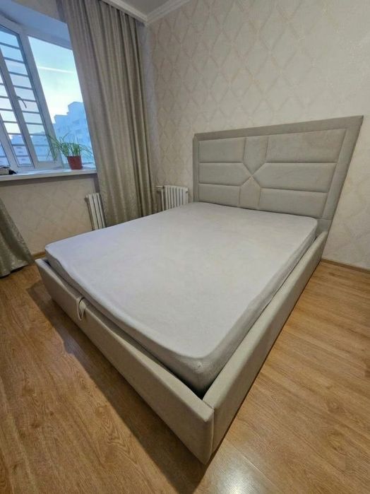 Кровать двуспальная