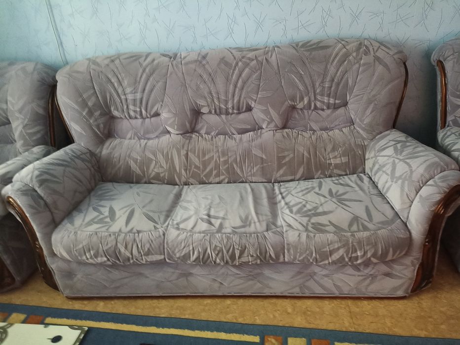 Диван-кровать + 2 кресла