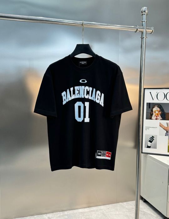 Tricou Balenciaga , calitate premium , pe comanda , nou , XL