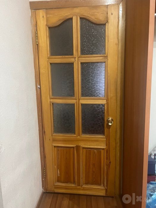 Yogoch eshiklar sotiladi