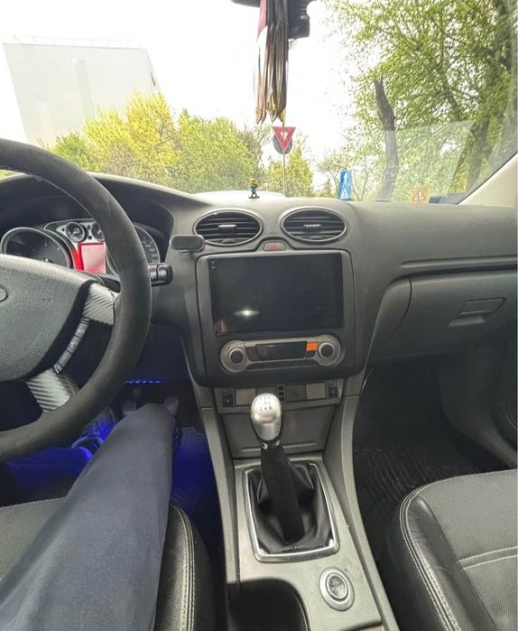 Ford Focus 2 Titanium 1.6tdci investiti recent facute ful dotari