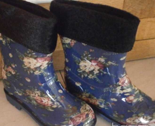 Гумени ботуши с флорален мотив,нови,с подвижна подплата,номер 25,27,28