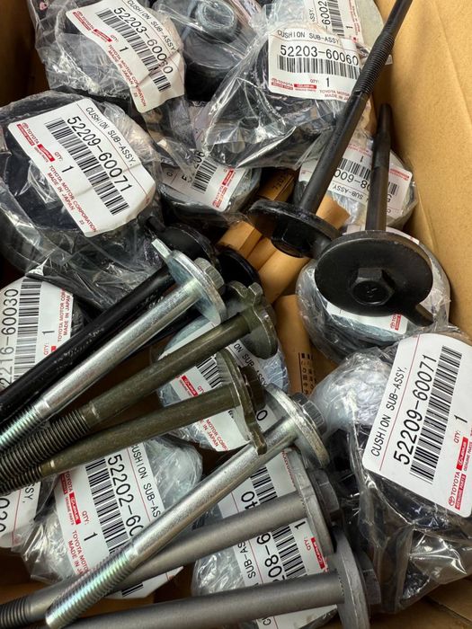 Подушки кузова Land cruiser 100