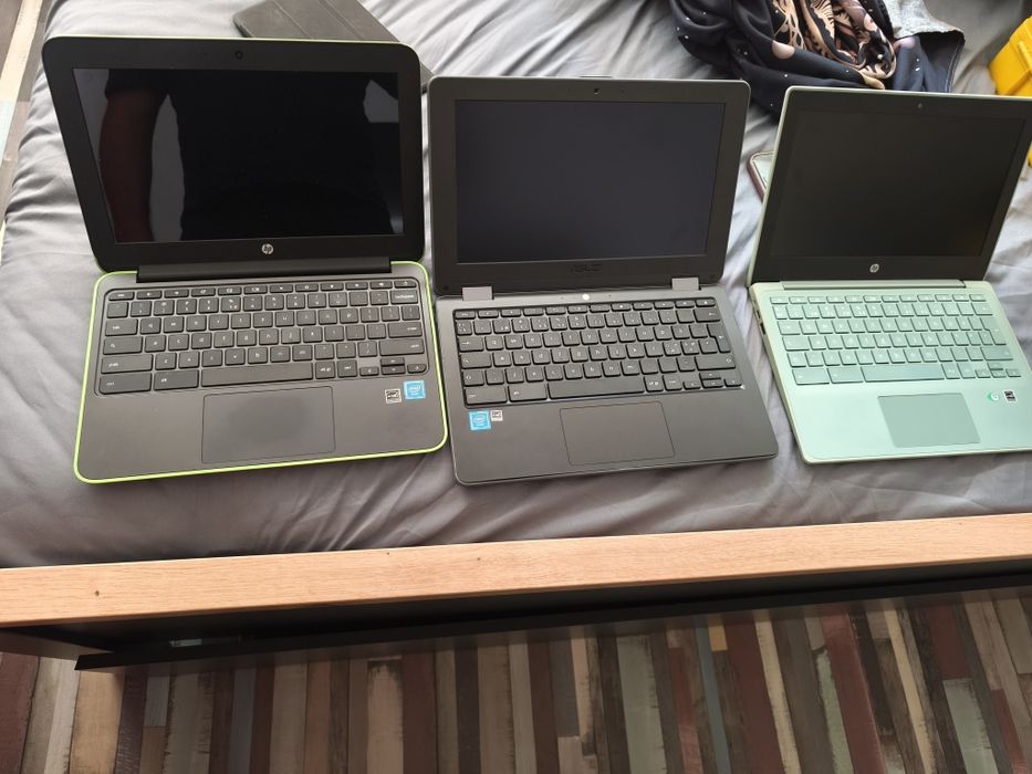 Vând Cromebook stare că noi