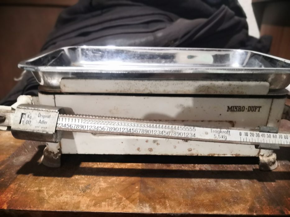 Стара метална везна