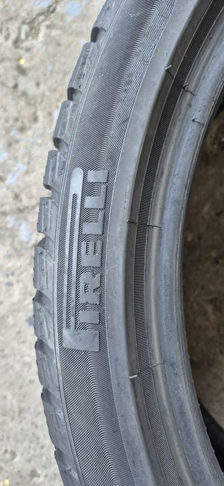 4 anvelope iarna Pirelli,fata 275/35/21,spate 315/30/21.Pret/bucata