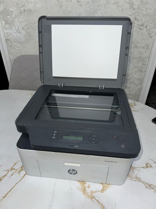 Hp Laser MFP 135 w Oqqora 3/1 Printer Skan Kserx wifi bor yangiday