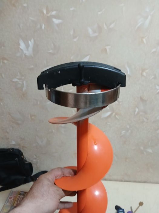 Продаю шнек с адаптером 150