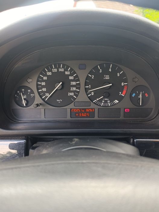 BMW E39 523i 2.5 benzina 170cp clima