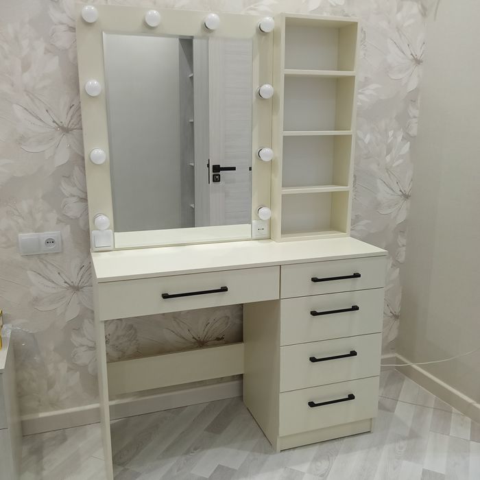 Гримёрные столики от производителя