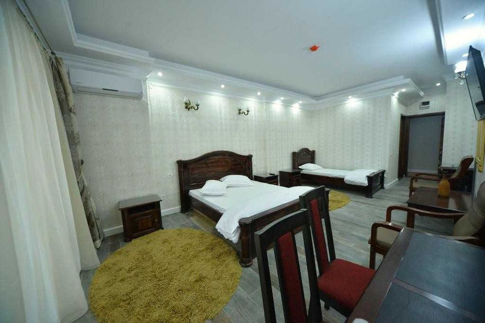 Hotel de vanzare in predeal, aproape de partia clabucet