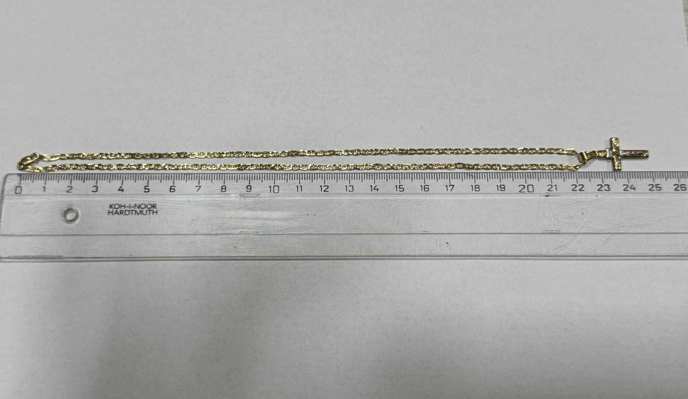 Златен синджир с кръст 14 К 585 /3,68 гр.
