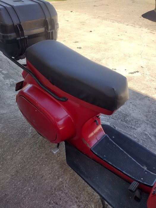De vânzare scuter vespa