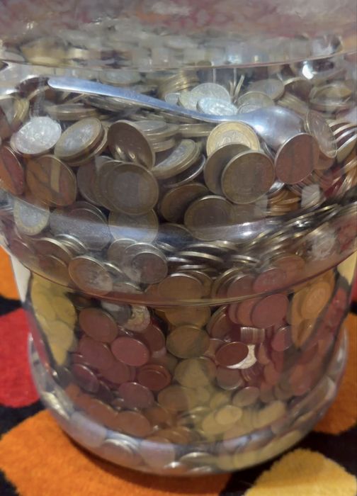 продам гору монет тенге