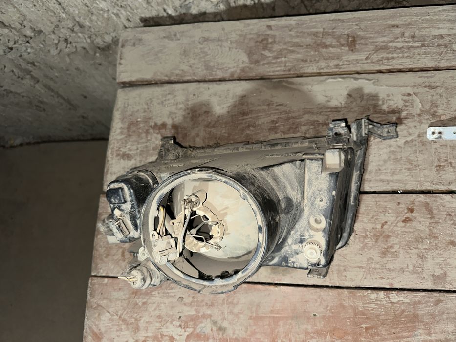 Фары передние оригинал ауди с4