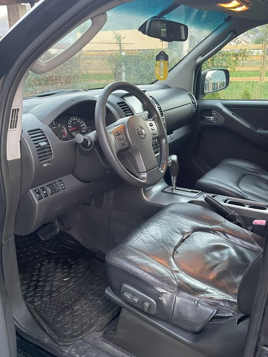 Nissan Navara D40 2.5 dCi – 2006 – 126 kW / 171 CP – Piele – Scaune electrice