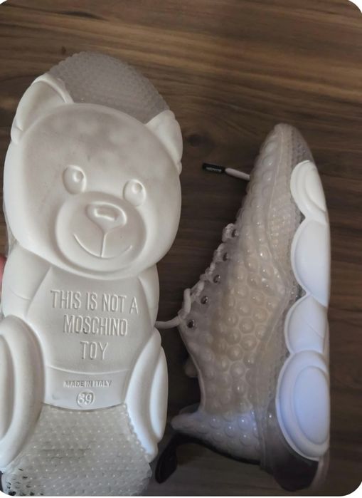 Оригинални Дамски Сникърси Love Moshino