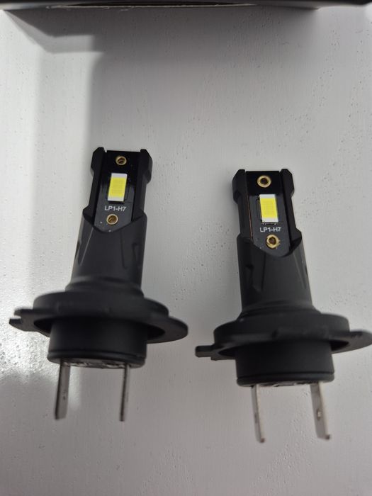 Set 2 becuri Led H7