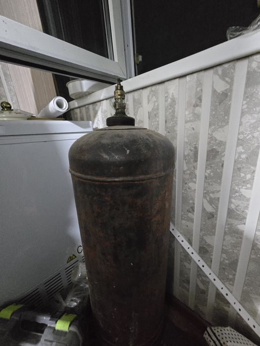 Үлкен газ балон сатылады.