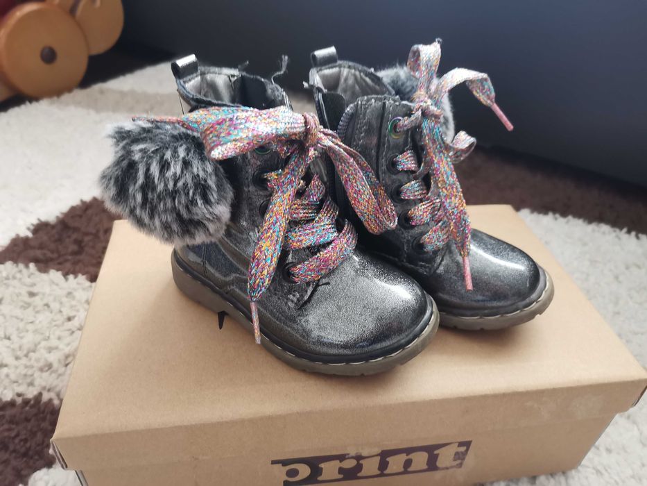 Încălțăminte fetite