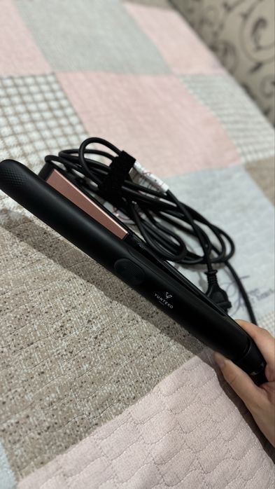 Выпрямитель для волос Новый