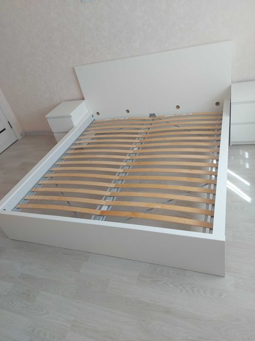 Кровать с тумбочками IKEA