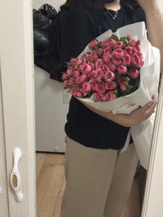 Кустовые розы свежие
