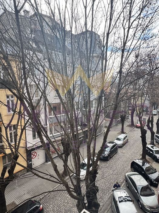 Продава се Двустаен апартамент в София, Център - 66 кв.м за 2017 €/кв.м - Снимка #7