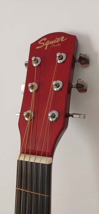 Гитара продам срочно недорого