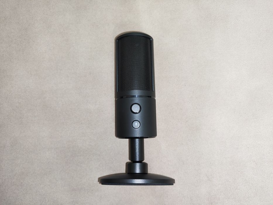 Microfon Razer Seiren X