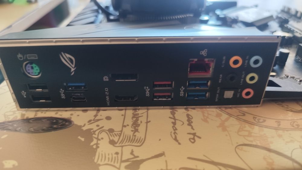 asus rog strix b450f gaming + ryzen 7 2700x