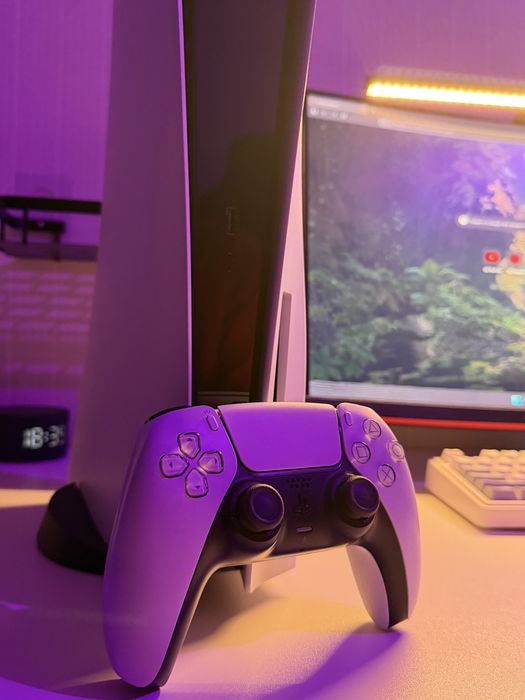 Playstation 5 с дисководом, в идеальном состоянии