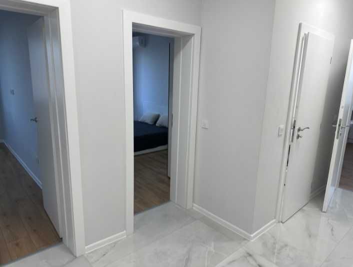 Дава се под наем Тристаен апартамент в София, Изток - 107 кв.м за 700 € - Снимка #10