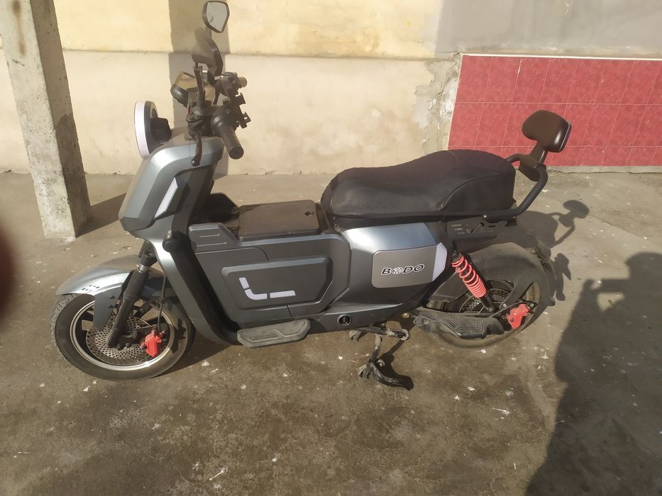 Skuter sotiladi xolati yangi