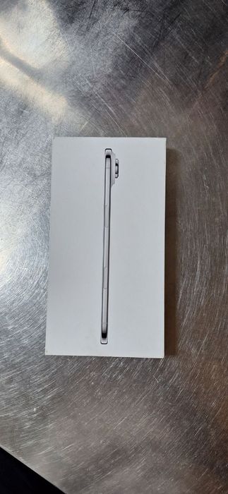Iphone 17 air white