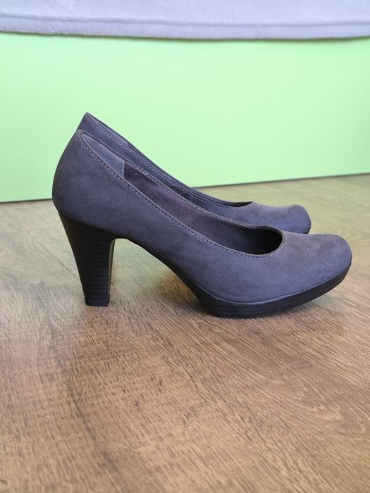 Дамски обувки с токчета