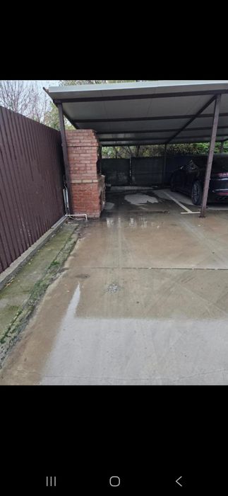 Apartament  si studio cu întrări  separate  ideală pentru  două  famil