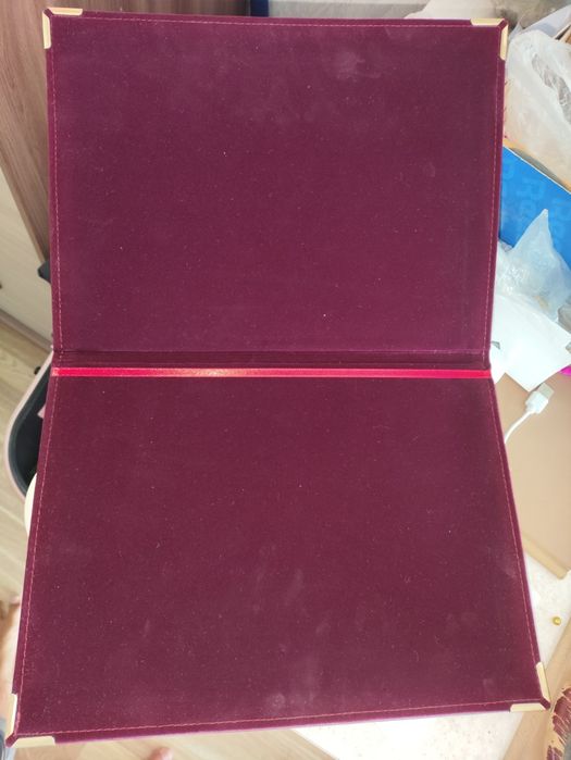 Папка офисная кожа, внутри бархат