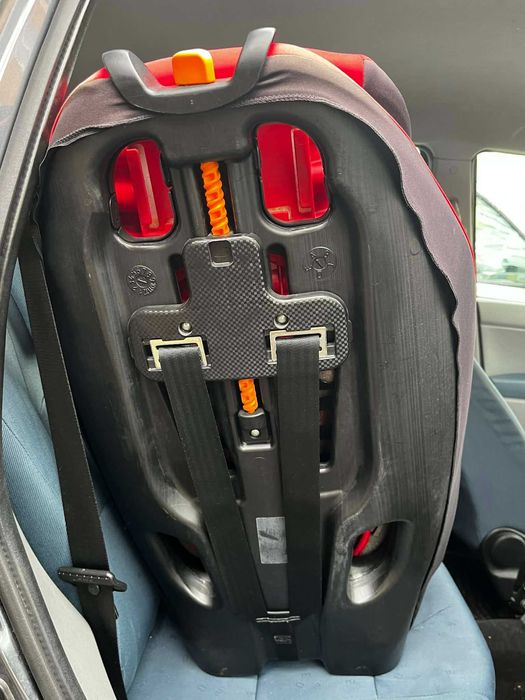 Столче за кола Chicco 10 -36 кг