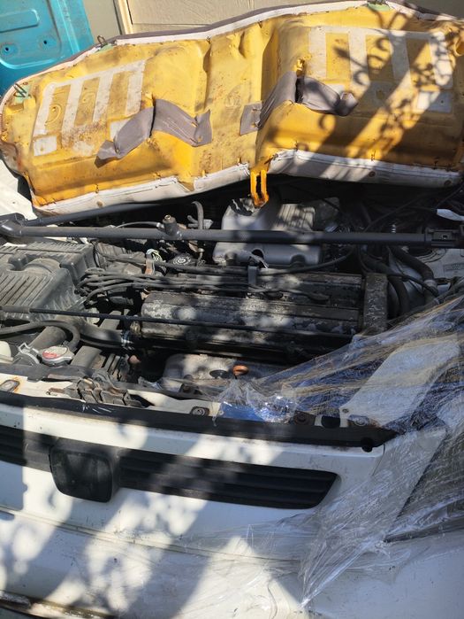 Продам запчасти на хонду црв