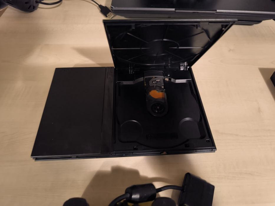 Ps2+Volan trustmaster Predator