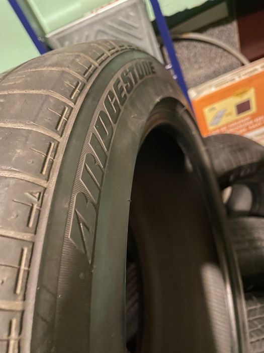 Шины Bridgestone, размер 245/45/19, б/у